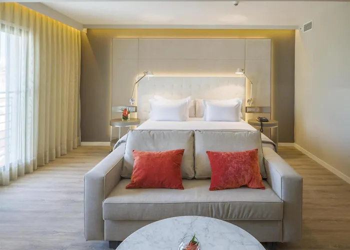 Nh Collection Liberdade מלון 4*